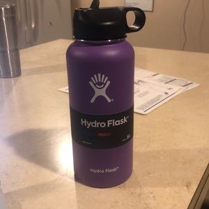 Brand new purple hydroflask!!!